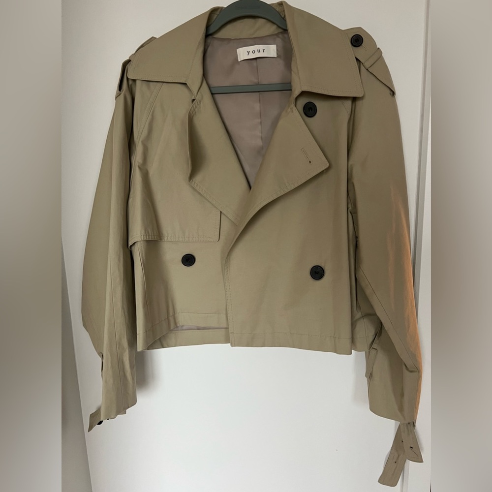 Short Trench jacket(New, never worn) - Picture 7 of 8